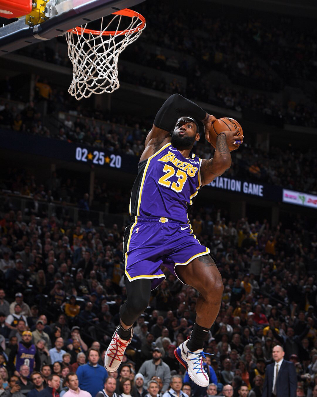 布兰特：再次在欧冠进四球说明兆头不错，我们必须继续前进（布兰特：欧冠再斩四球是积极信号，我们要继续向前）