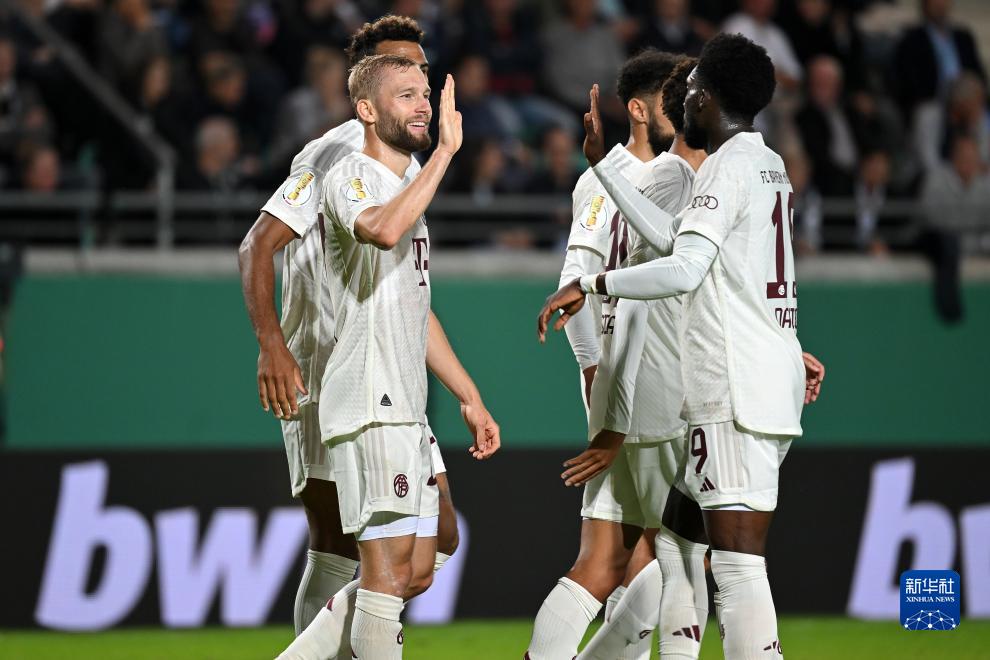 优秀！茂名这位姑娘勇夺全国举重冠军！（茂名姑娘摘得全国举重冠军，太厉害了！）