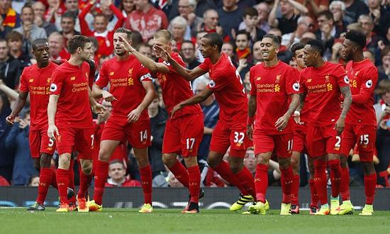 半场战报：云达不莱梅0-1沃尔夫斯堡，斯万贝里破门（半场：沃尔夫斯堡1-0领先云达不莱梅，斯万贝里建功）