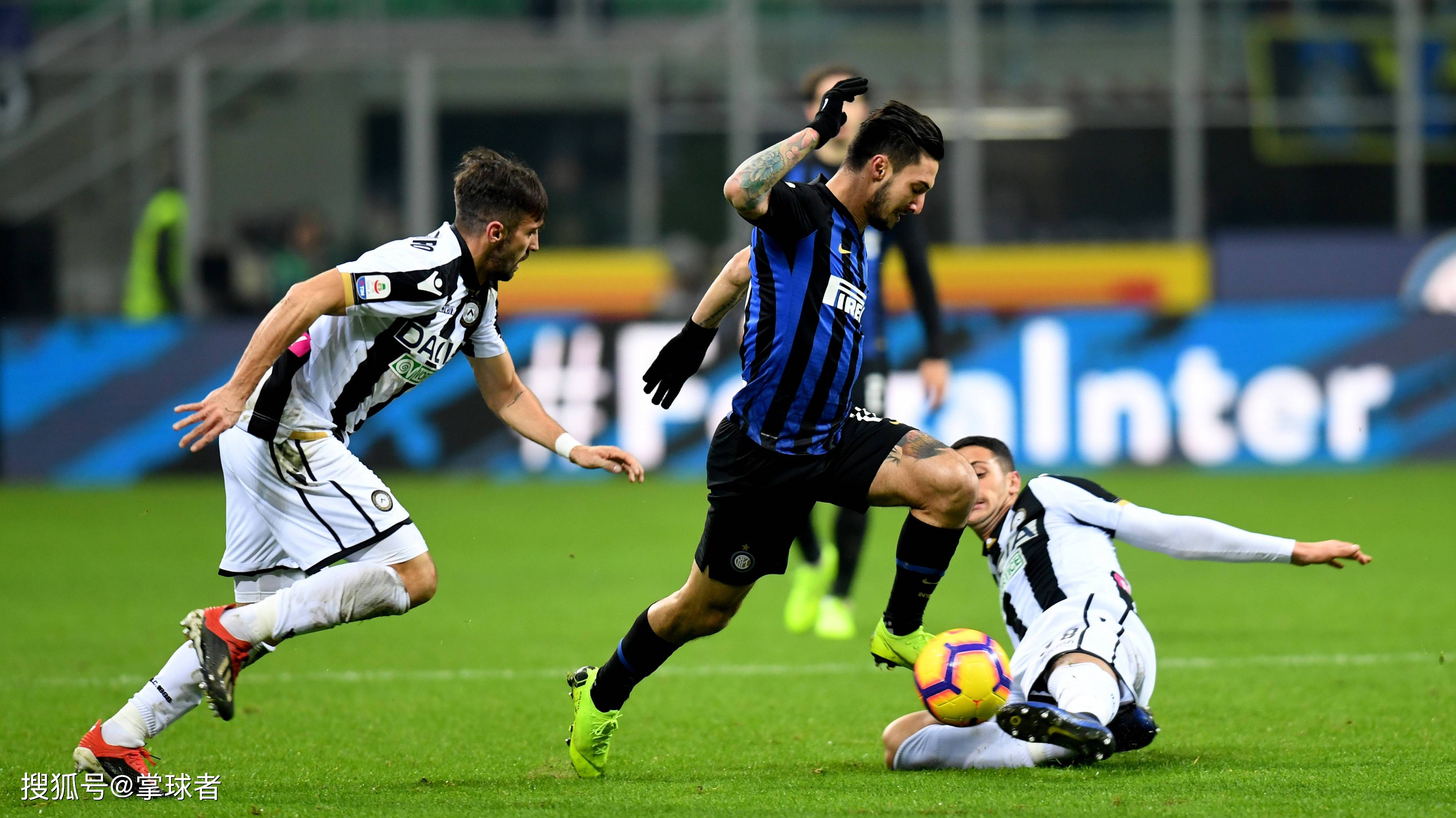 球迷期待的五大对决（球迷翘首以待的五场巅峰对决）